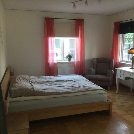 Farbror Alfreds Sjoeutsikt Apartamento Köpingsvik Exterior foto